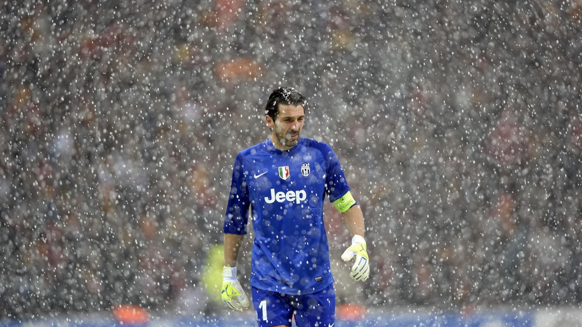 九游官网入口-校园足球加入人工草皮测试项目提升场地适应能力，人工足球草坪什么标准